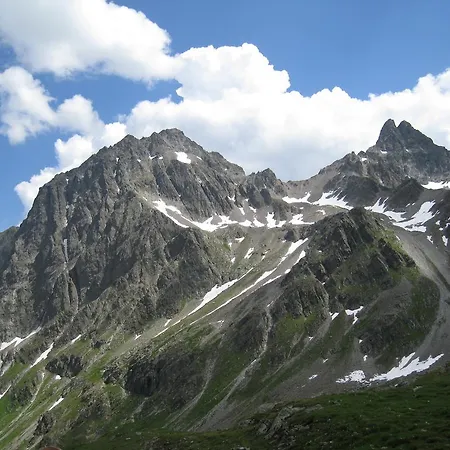 Haus Birgit ペットイ・アム・アールベルク