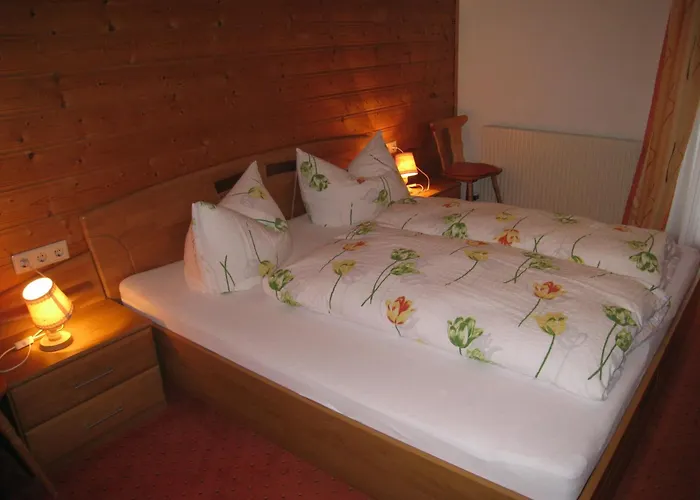 Haus Birgit Gasthuis Pettneu am Arlberg